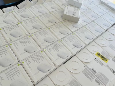 airpods pro 2 type C Cacheté à El Menzah 5, Ariana — photo 1