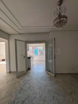 À VENDRE – S+1 AU JARDIN DE L’AOUINA à Tunis — photo 1