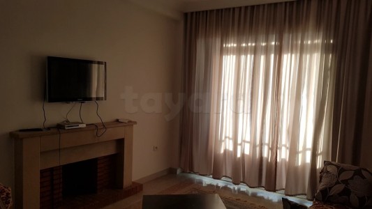 À LOUER – Appartement S+3 semi-meublé et climatisé à Menzah 1 à El Menzah 1, Tunis — photo 1