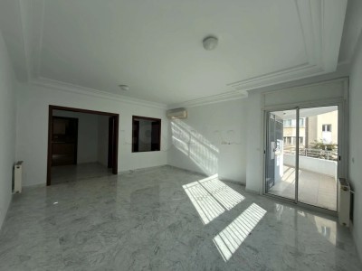 Appart S+3 haut standing avec terrasse au Lac 2 à Les Berges du Lac 2, Tunis — photo 1