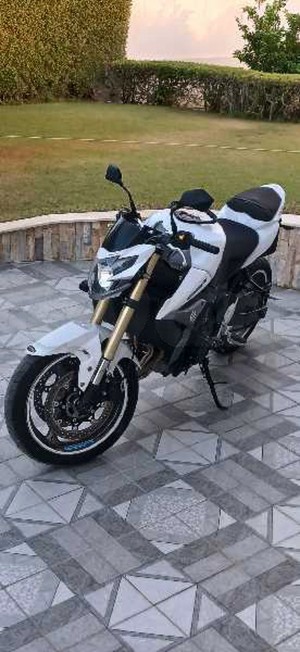 SUZUKI GSR 750 NEUUUUF à Sfax Ville, Sfax — photo 1
