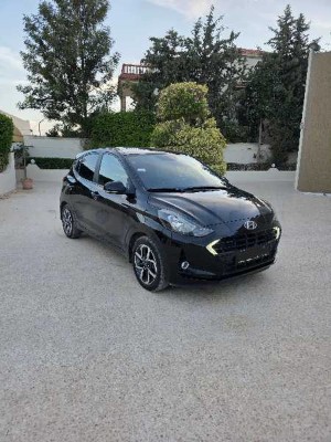 hyndai i10 à Sakiet Eddaier, Sfax — photo 1