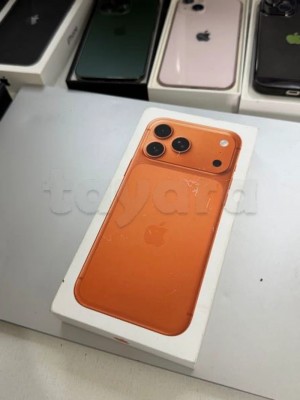 iPhone 17 pro max à Cité Jardins, Tunis — photo 1