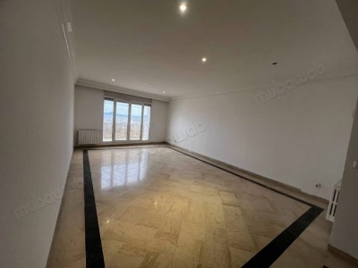 Ennasr – appartement s4 à vendre à Cité Ennasr, Ariana — photo 1