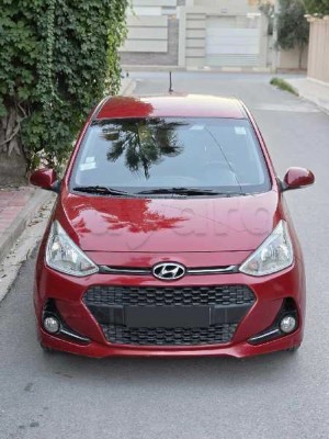 Hyundai i10 boîte automatique première main d'une médecin en très bon état à Ksar Hellal, Monastir — photo 1