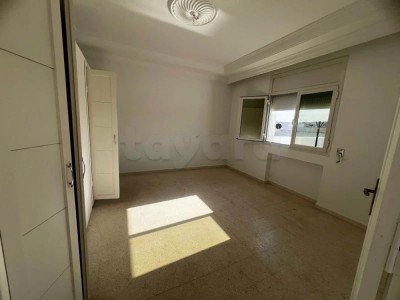 ENKHILETTE : APPARTEMENT S+2 A LOUER à Cité El Ghazala 1, Ariana — photo 1