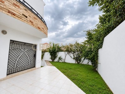 A Vendre Villa de 500m² à la Soukra à La Soukra, Ariana — photo 1