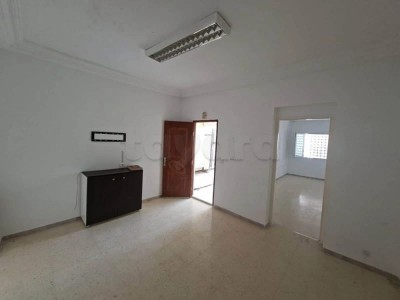 MENZAH 9B: STUDIO S+1 À LOUER À USAGE HABITATION OU BUREAUTIQUE à El Menzah 9, Tunis — photo 1