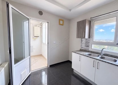 Appartement s3 a vendre, El Aouina à El Aouina, Tunis — photo 1