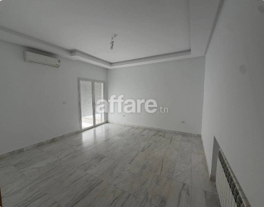 CITE AL FAOUEZ APPARTEMENT S+2A LOUER à Jardins d'El Menzah 2, Ariana — photo 1