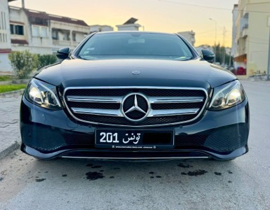 Mercedes-Benz Classe E Exclusive 180 1.5 16V 9G-TRONIC 156 cv Boite auto à Beja — photo 1