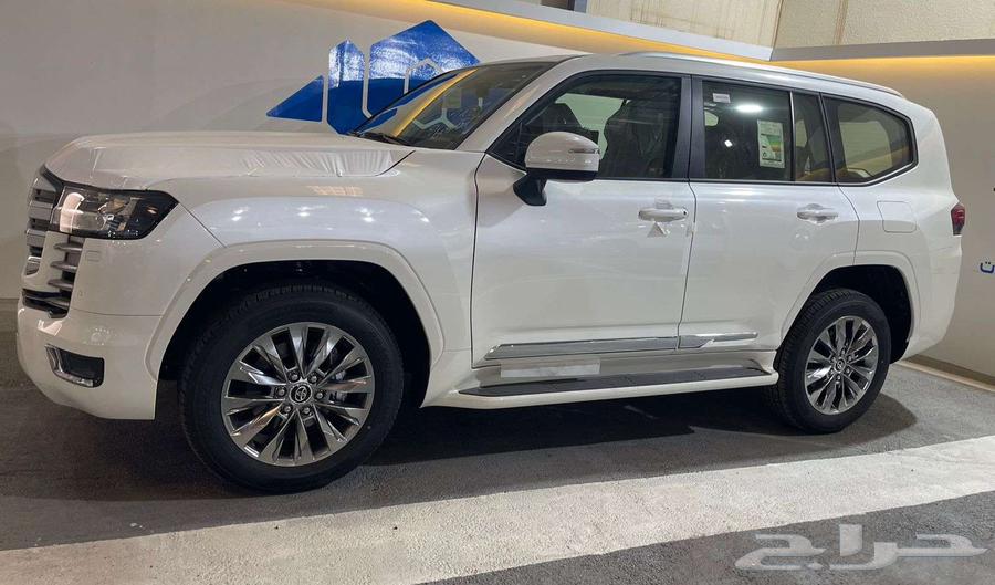 Land Cruiser GXRL4 Gasoline 2026 à Riyadh, Saudi Arabia — photo 2
