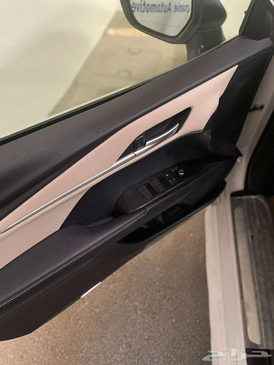 2026 Toyota Camry LE Gasoline à Riyadh, Saudi Arabia — photo 4