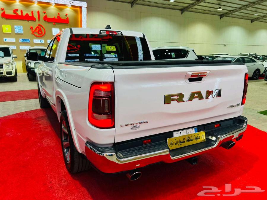Dodge Ram 2019 Full Option Gasoline Panoramic Roof à Riyadh, Saudi Arabia — photo 5