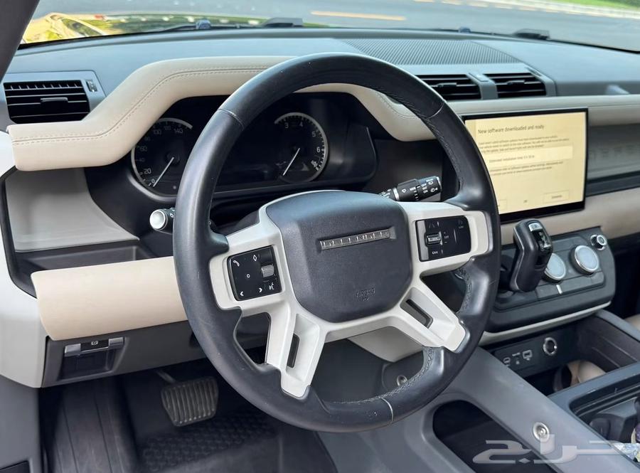 Land Rover Defender 90 SE à Qatar — photo 5