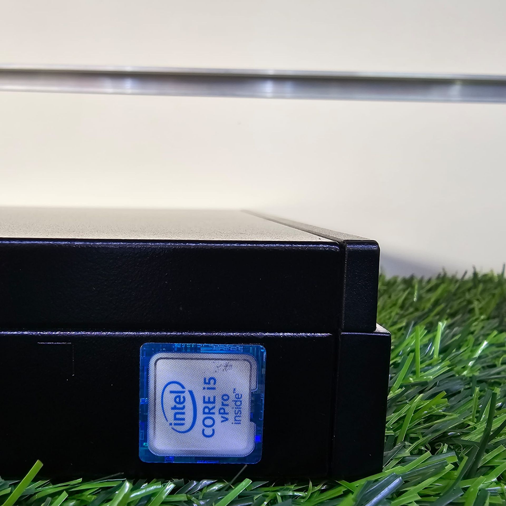 Dell OptiPlex 7050 Micro (Pre-Owned) Processor: Intel Core i5 à Industrial Area — photo 2