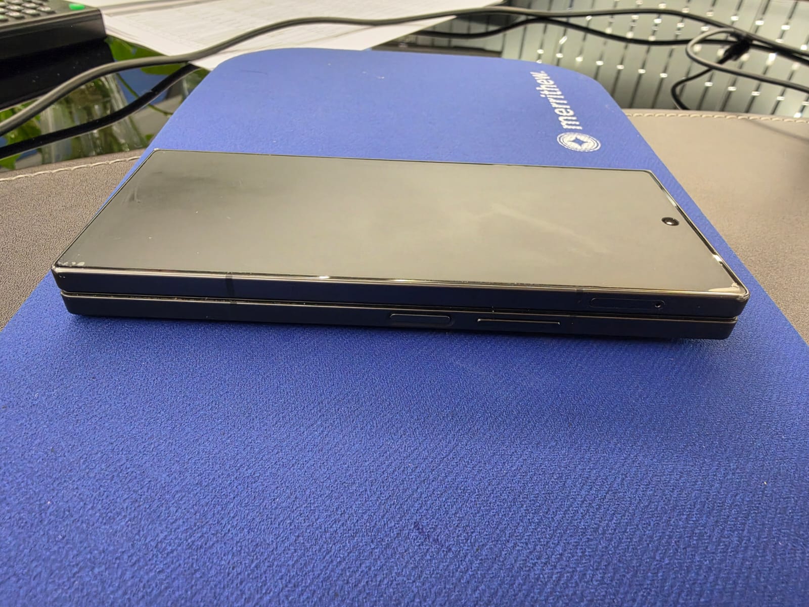 SAMSUNG Z FOLD 512GB WITH SAMSUNG CARE PLUS VALID TILL DEC 2026 à 23 Fereej Bin Mahmoud (Doha) — photo 4