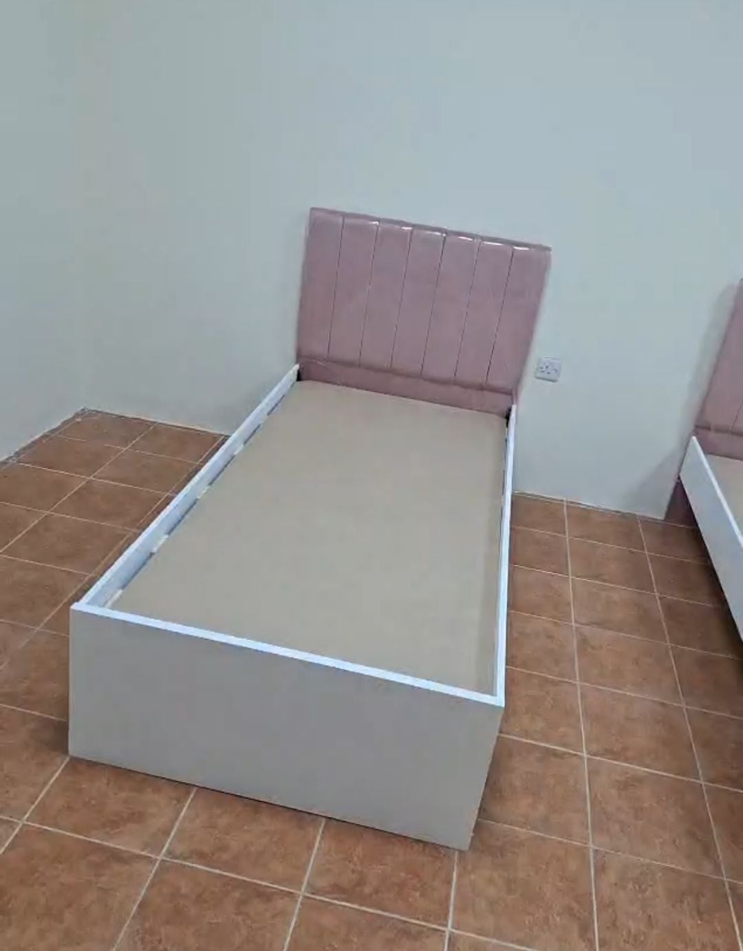 Bed and mattress (brand new) à Al Doha Al Jadeeda — photo 3