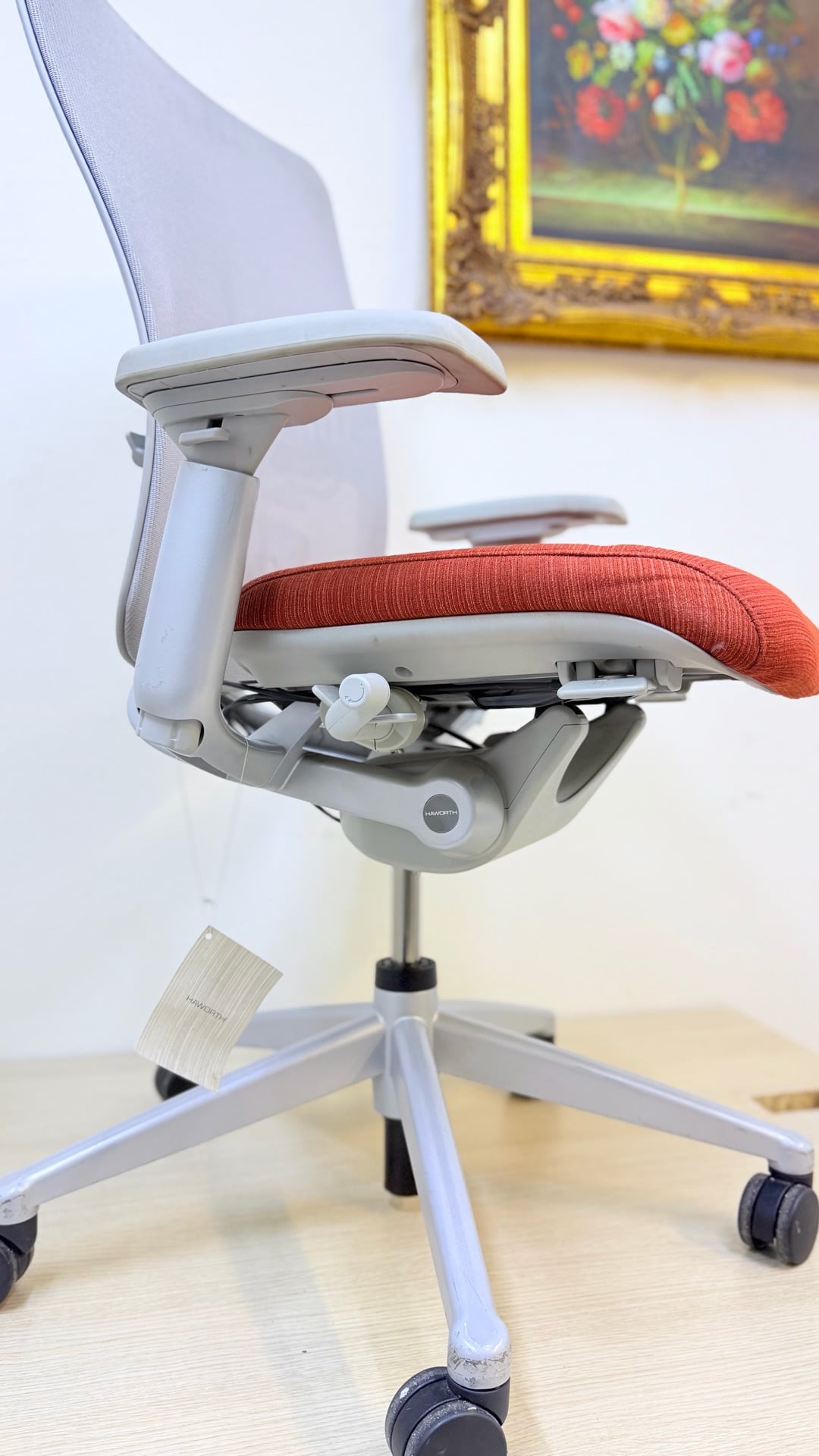 HAWORTH ZODY OFFICE CHAIR à New Salata / Al Asiri — photo 5