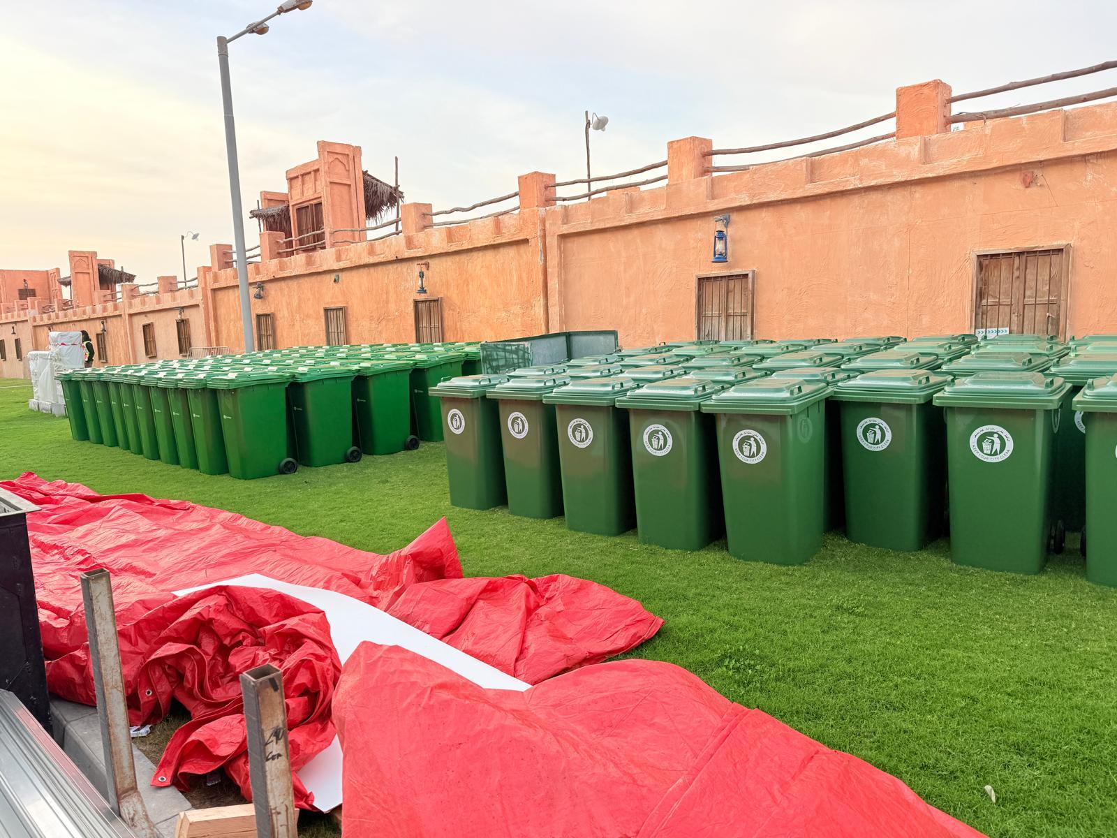 Good Quality Trash Bin 240 ltr with wheel à 57 Industrial Area (Doha) — photo 1