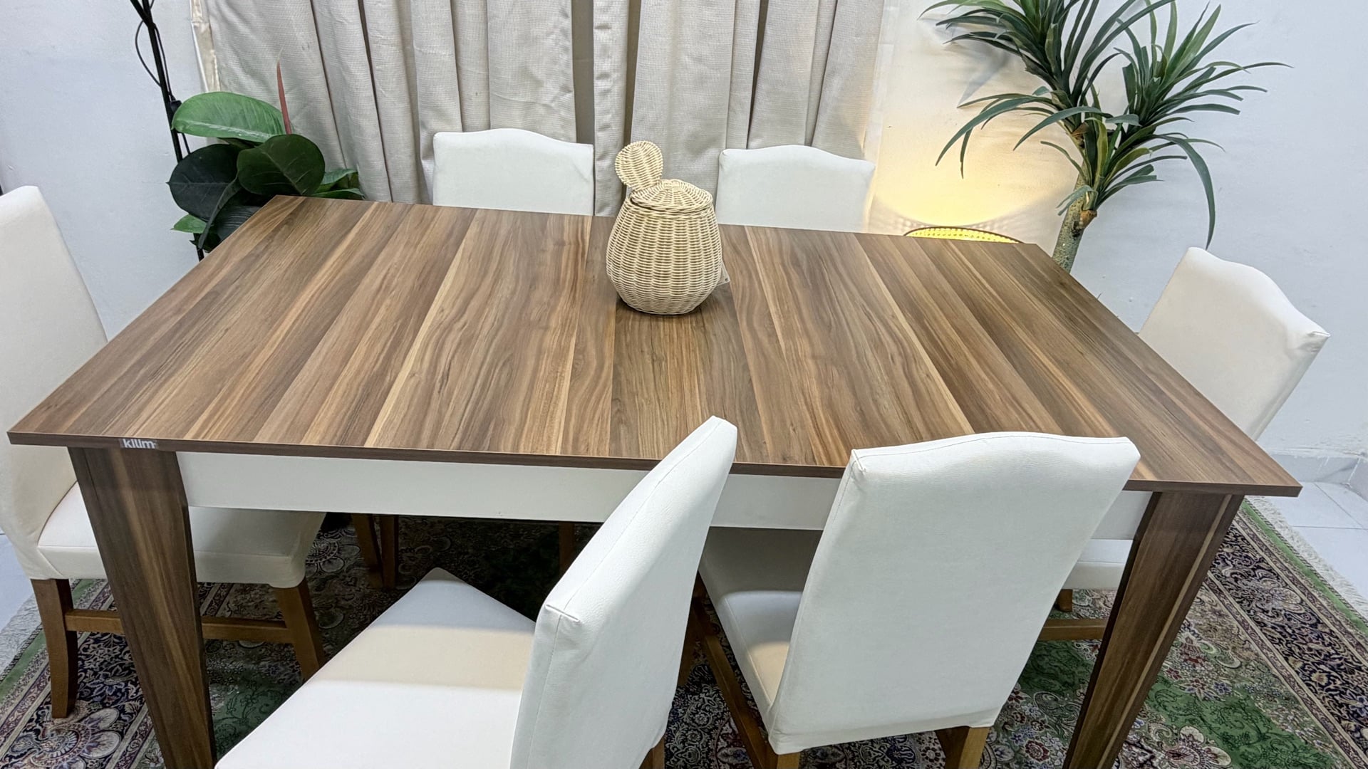 Dining table with 6 chair brand new à New Salata / Al Asiri — photo 2