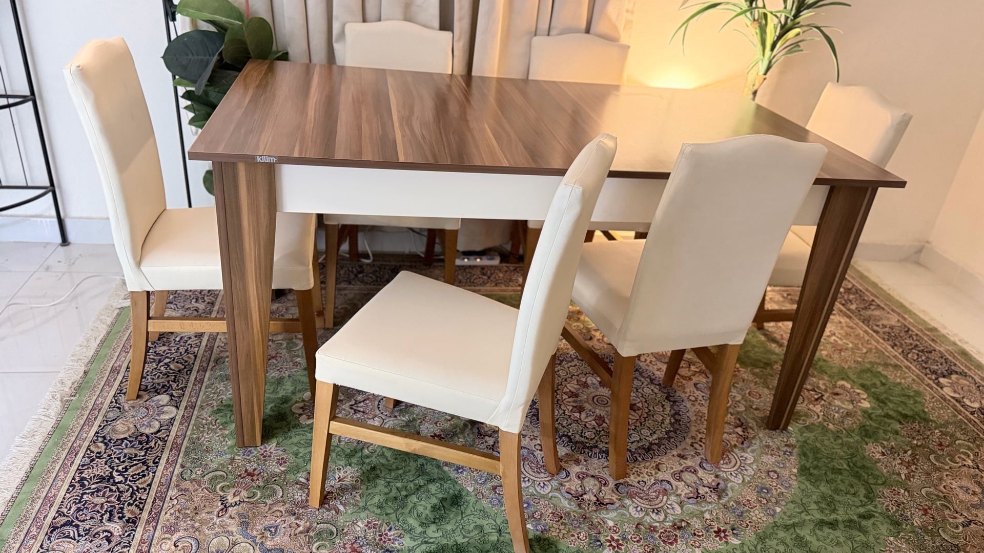 Dining table with 6 chair brand new à New Salata / Al Asiri — photo 3