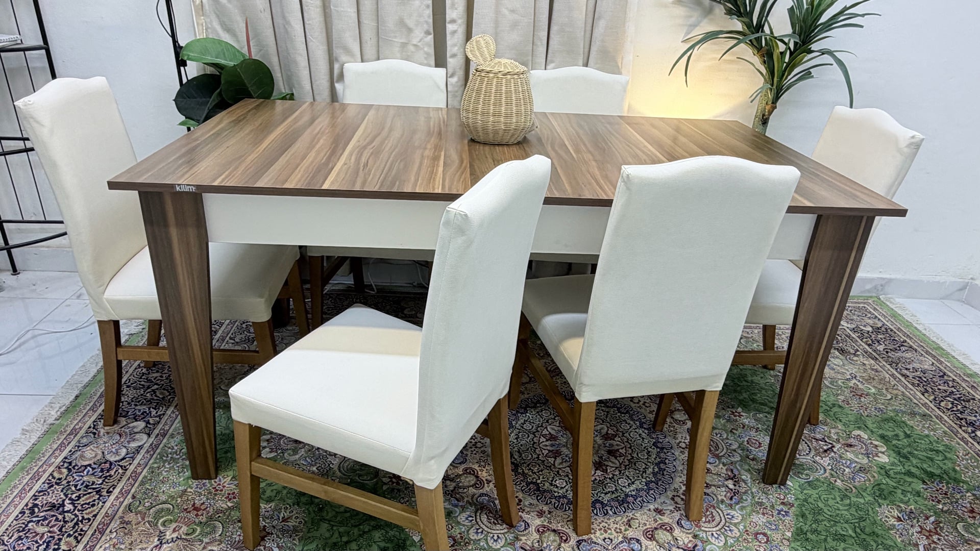 Dining table with 6 chair brand new à New Salata / Al Asiri — photo 4