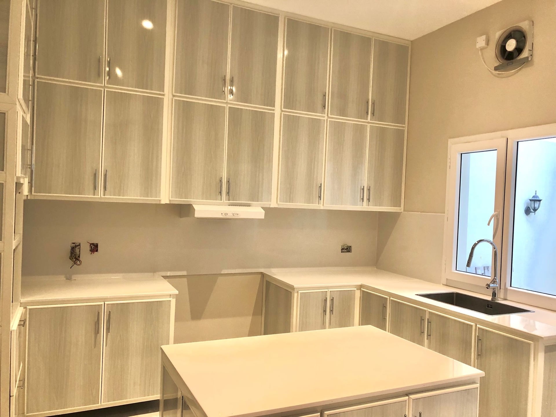 Luxury Modern Kitchen Cabinet Set (Brand New) à Other — photo 2