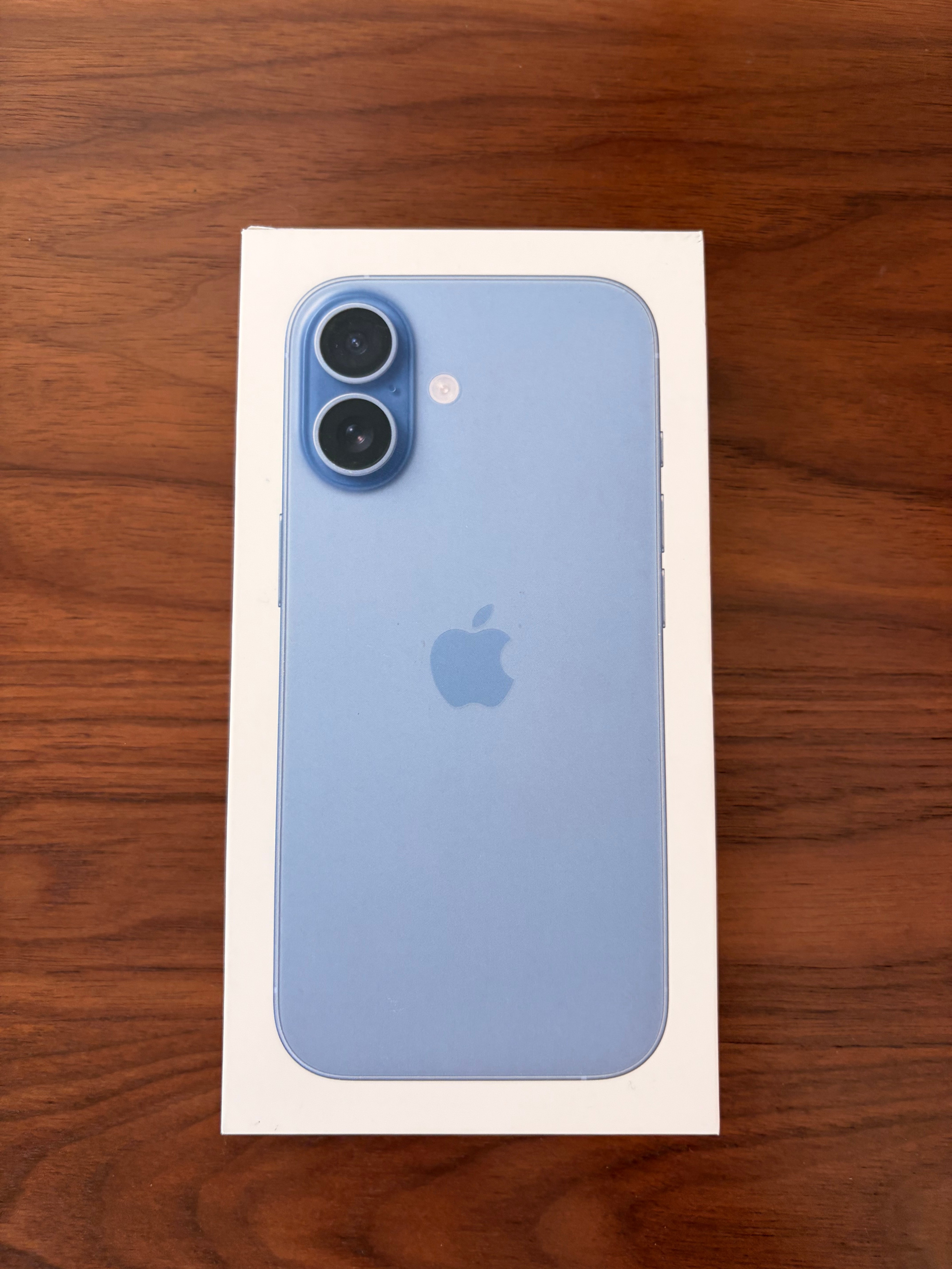 IPHONE17 256GB MIST BLUE NOT PRO à 66 Abraj Quartier (The Pearl) — photo 1