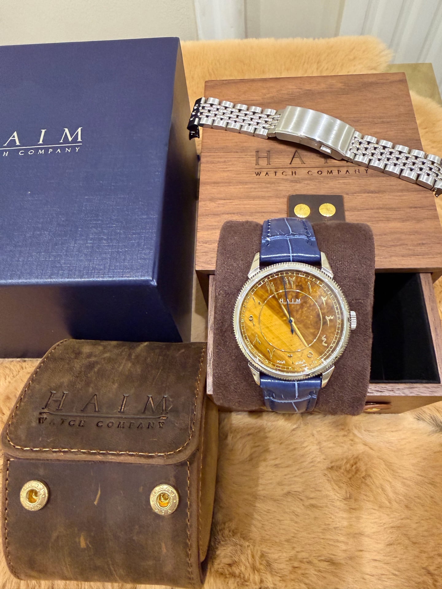 HIM, Tiger's Eye Limited Edition à Zone عين خالد — photo 2
