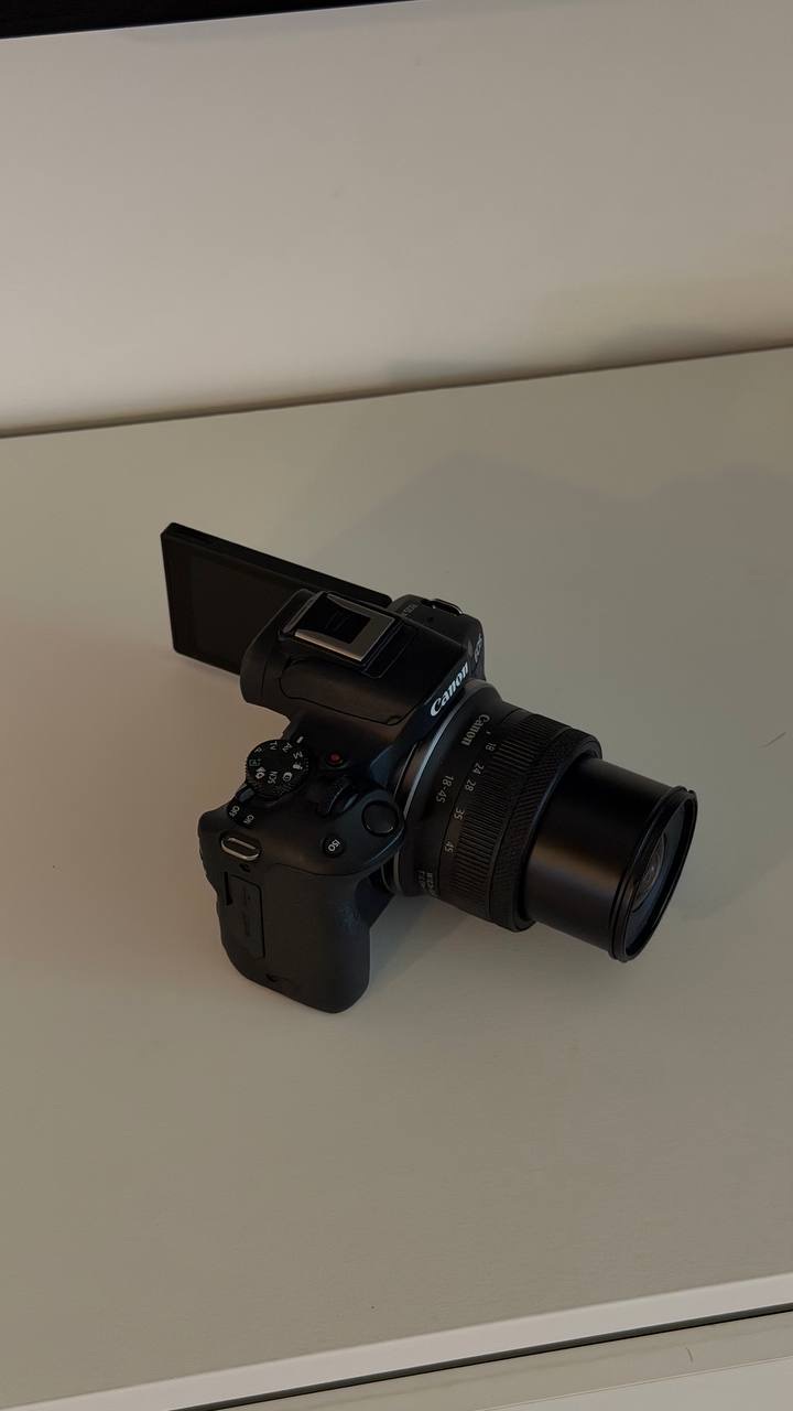 Canon EOS R50 à Zone Zone Viva Bahriya — photo 3