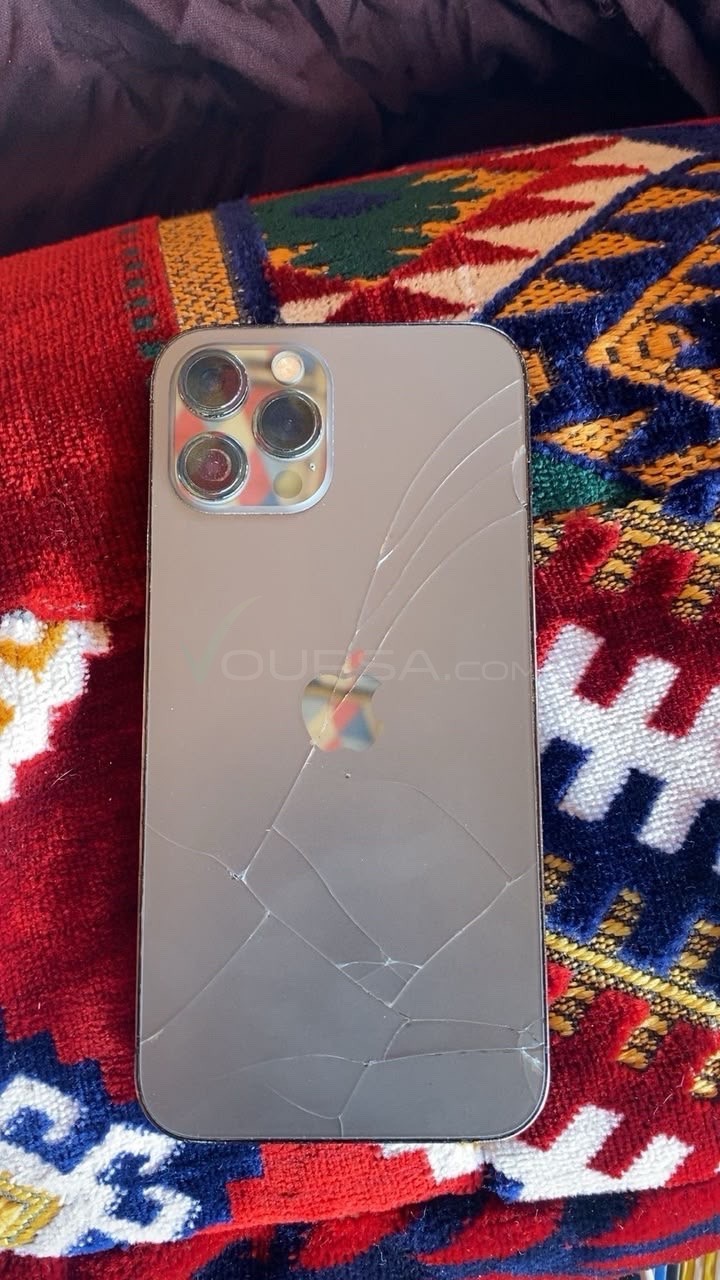 12Pro max à Arafat — photo 1