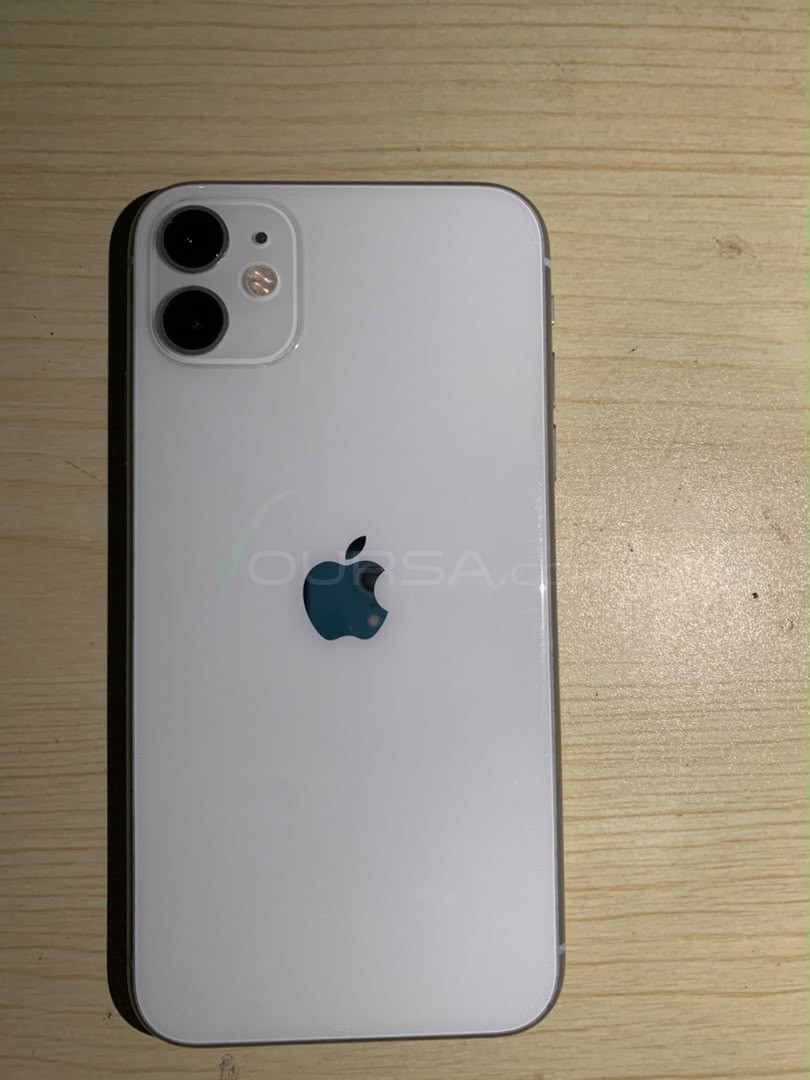 iPhone 11 simple à Arafat — photo 1