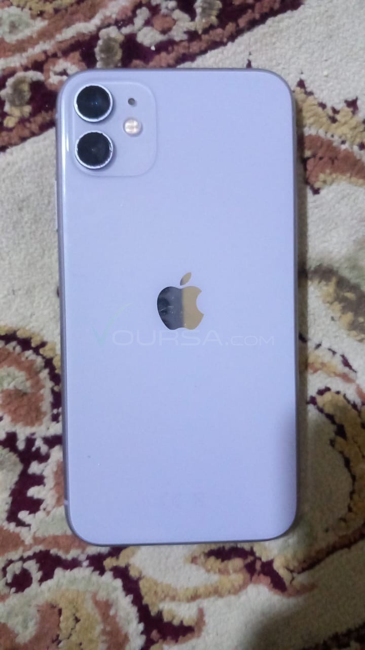 iPhone 11 simple à Toujounine — photo 1