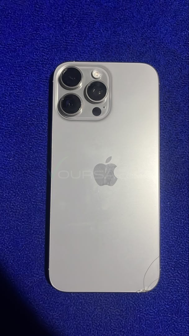 iPhone 16 pro Max à Tevragh Zeina — photo 1