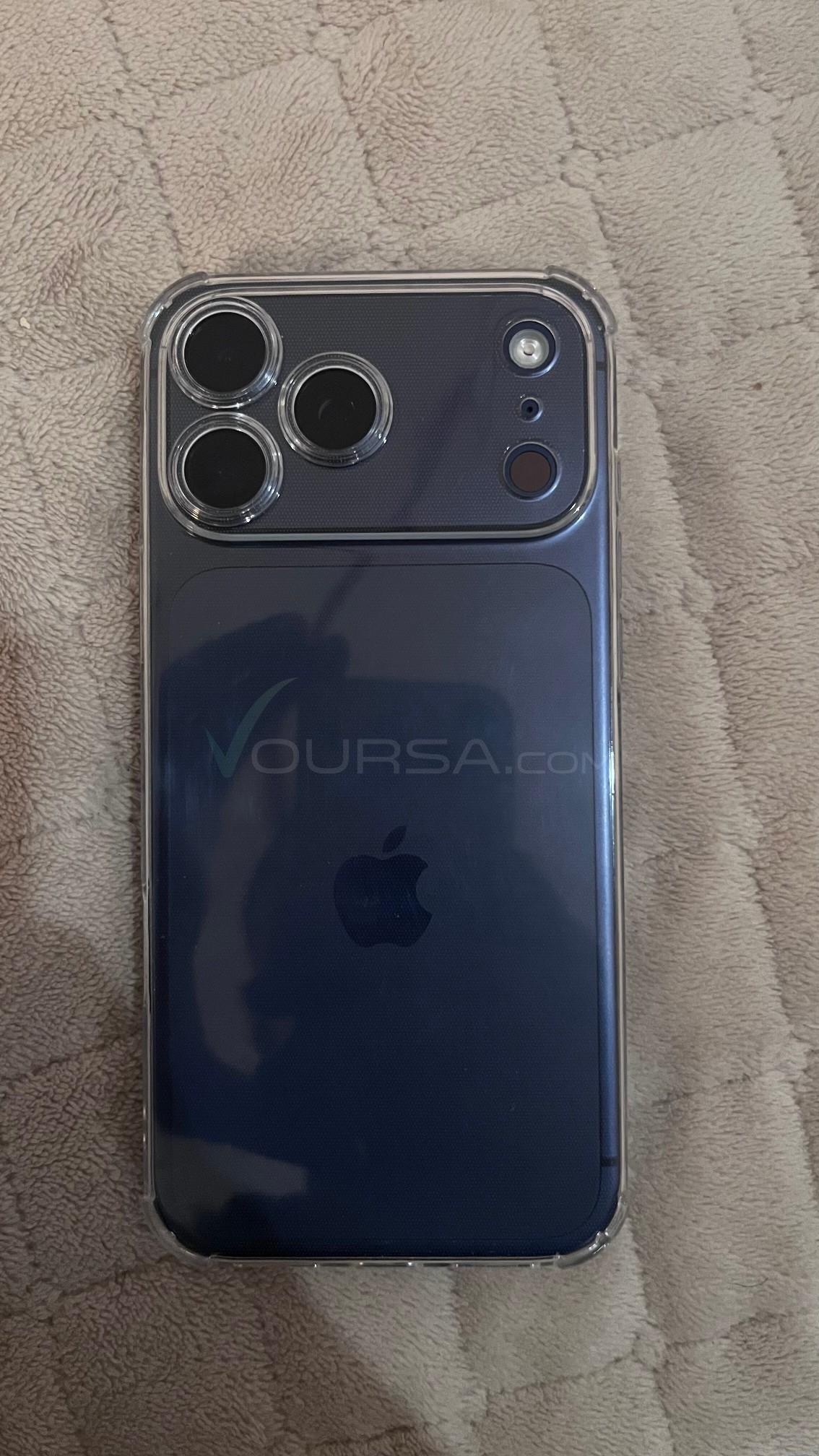 Iphone 17 pro max à Tevragh Zeina — photo 1