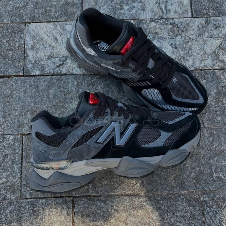 New Balance à Ksar — photo 1
