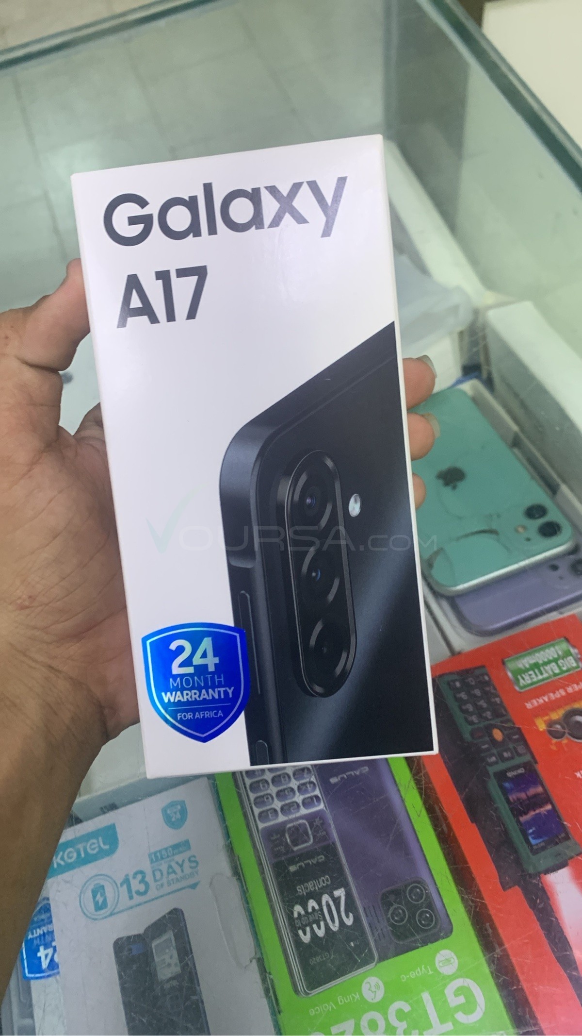 Samsung Galaxy A17 à Toujounine — photo 1
