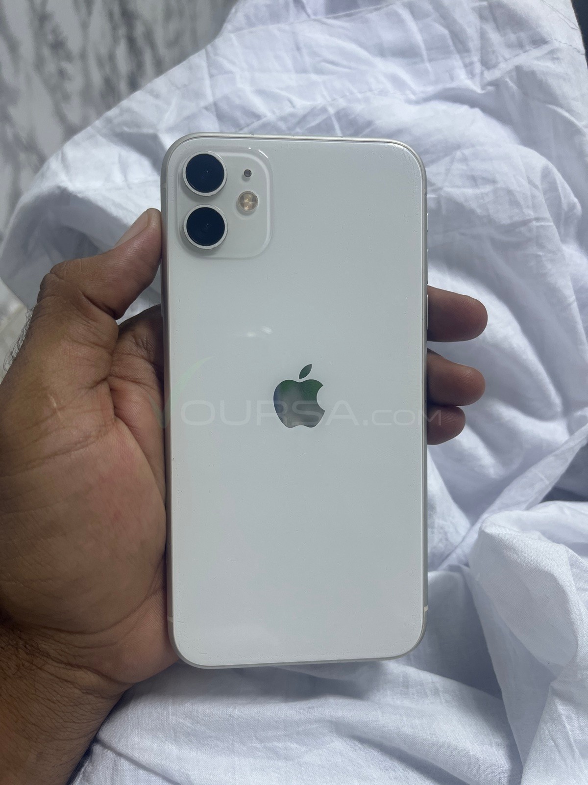 iPhone 11 à Tevragh Zeina — photo 1