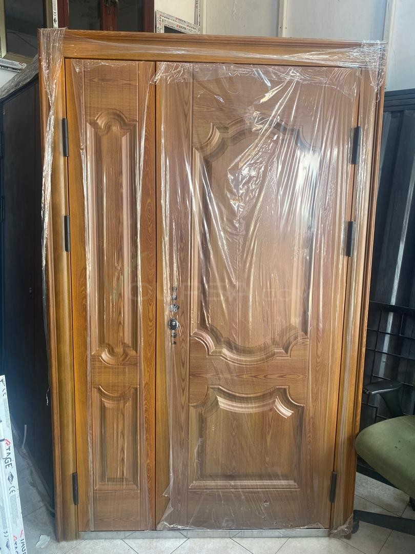 باب صالونه اولأمامي à Teyarett — photo 1