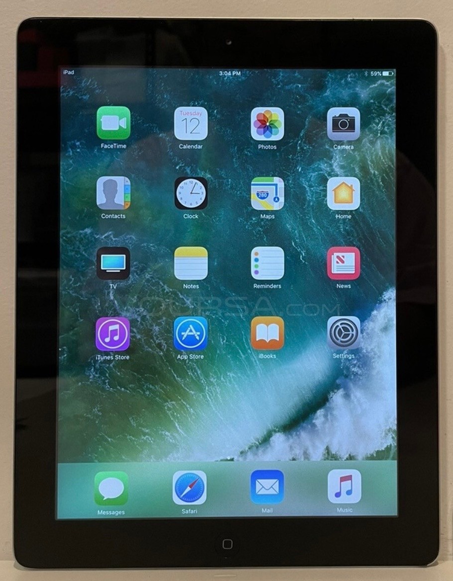جهاز Apple iPad ( الجيل الرابع ) à Tevragh Zeina — photo 1
