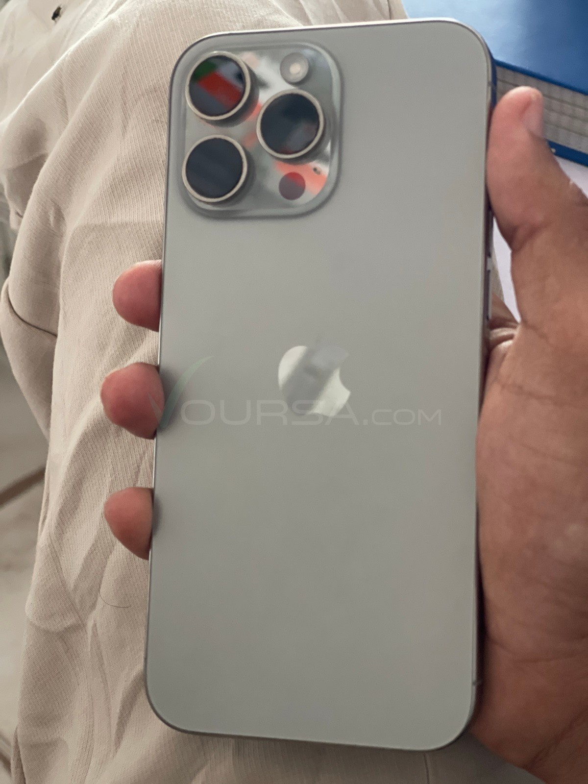 iPhone 16 Pro Max à Tevragh Zeina — photo 1