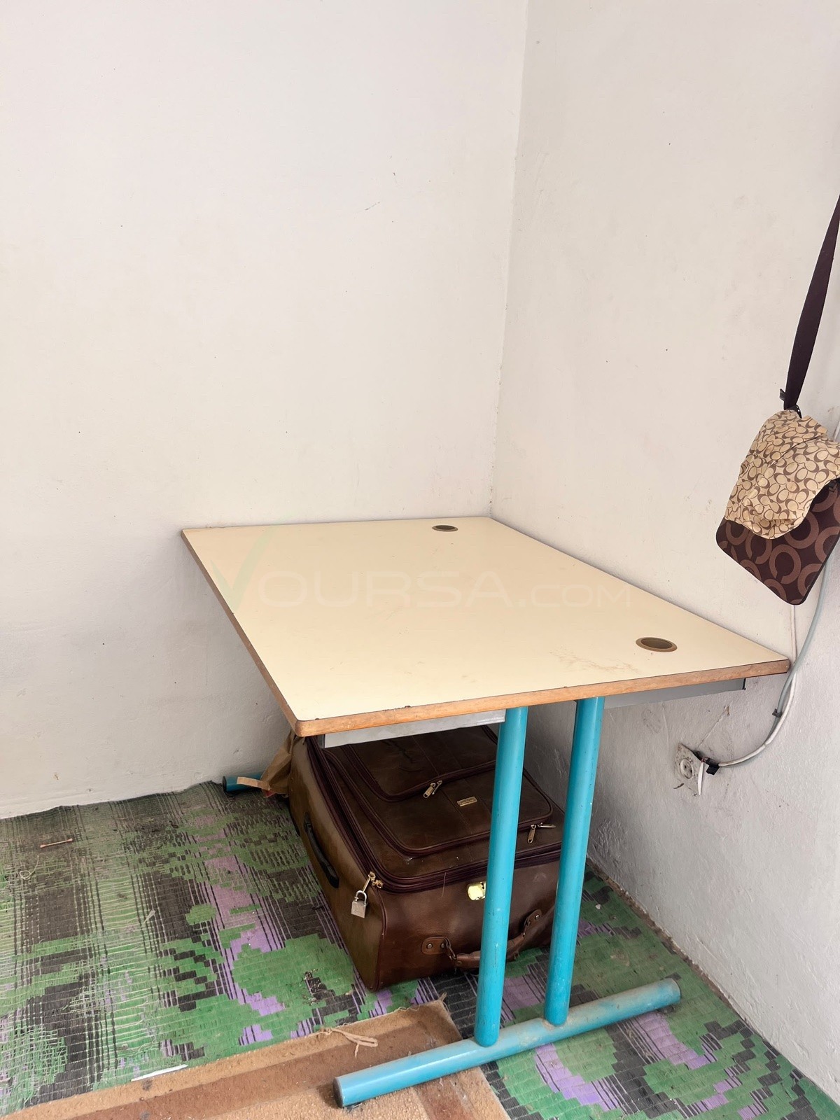 طاولة مكتبية à Tevragh Zeina — photo 1